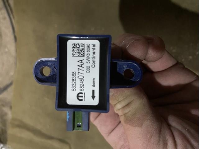 53328368 Chrysler 