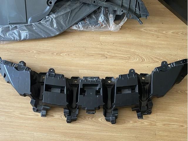 Кронштейн решітки радіатора 5311548080 Toyota