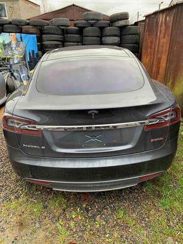 106875100A Tesla Буфер (бампер) задній