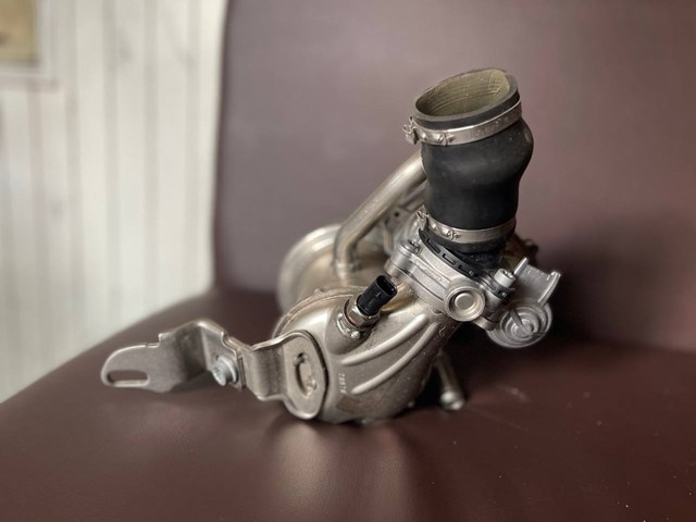 Радіатор системи EGR рециркуляції вихлопних газів 05L131512D VAG