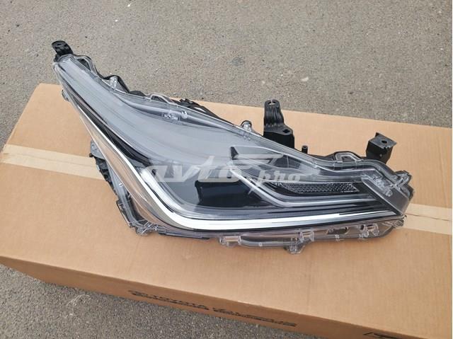 Фара права 8114502T50 Toyota