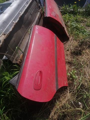  Двері задні, праві Mazda 323 