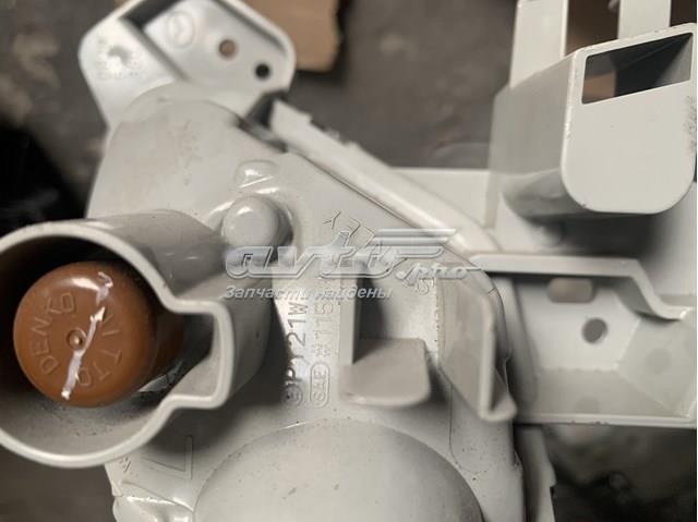 Купити DB2R51360 Mazda Лівий ліхтар покажчика повороту