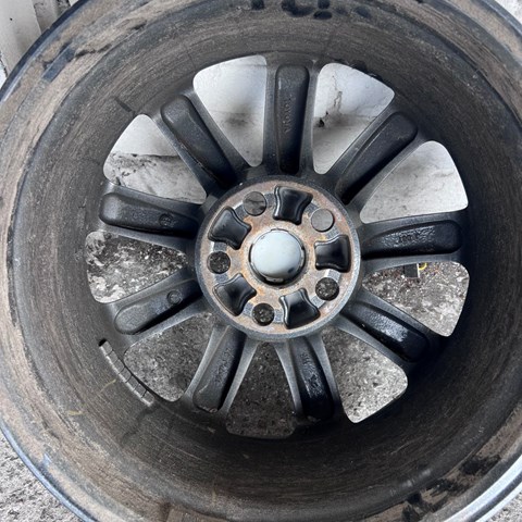4261150470 Toyota иски сталеві