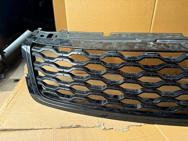 Купити LR092631 Land Rover 