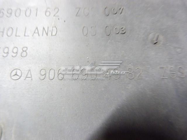 Молдинг передньої лівої двері, нижній A9066904982 Mercedes