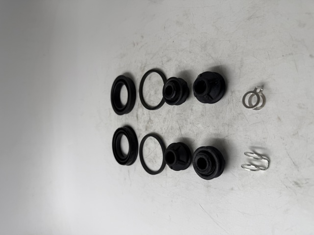 Ремкомплект супорту 044790T010 Toyota