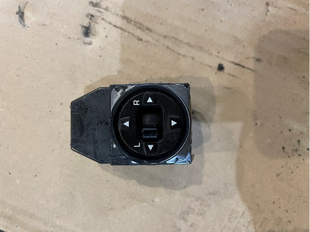  Hyundai/Kia 3AW4811110 ціна, від 5.14 USD