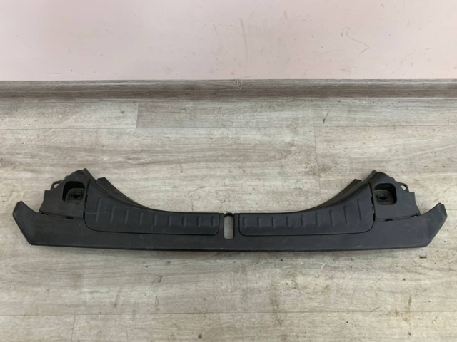  Tesla 100633000H ціна, від 61.87 USD