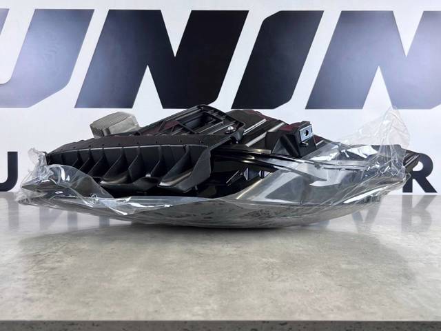 Фара права FP8502R4P FPS