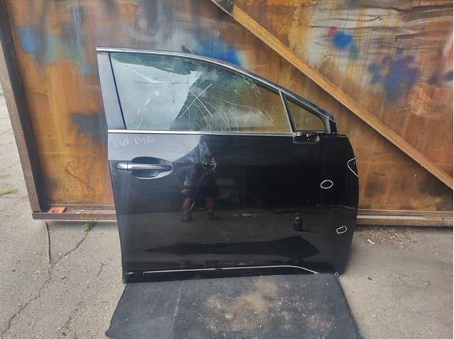Купити 60009AN02A9P Subaru Двері праві передні