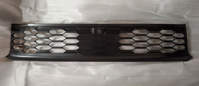 Решітка переднього бампера, центральна FPS FP4841910 ціна, від 51.56 USD