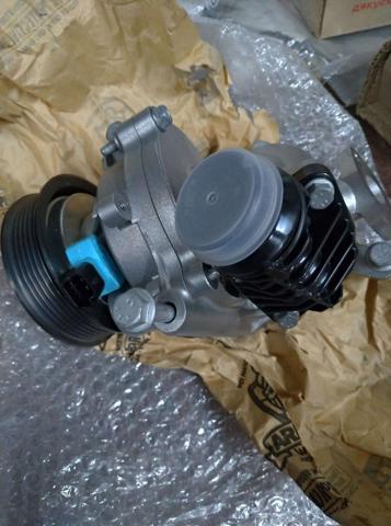 Помпа 55493045 General Motors