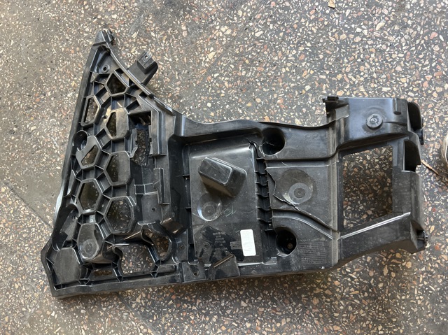 51128085684 BMW 