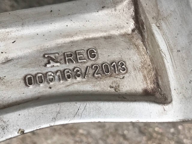 LR084668 Land Rover Диски колісні литі (легкосплавні, титанові)