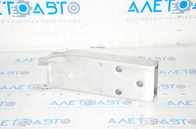 Кронштейн підсилювача переднього бампера FPS FP1422943 ціна, від 32.94 USD