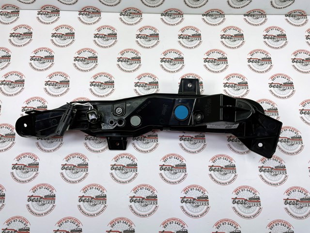 Фара протитуманна задня, права LR093439 Land Rover