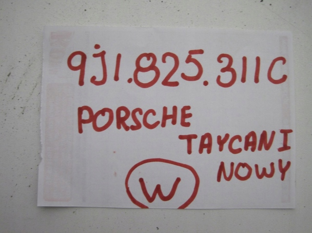  Porsche 9J1825311C ціна, від 329.79 USD