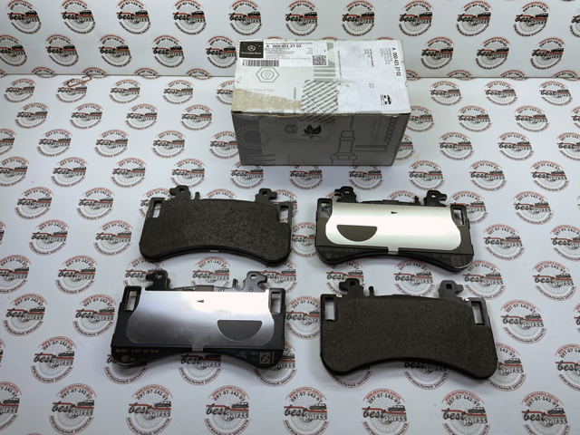 Тормозні колодки Mercedes A0004206103
