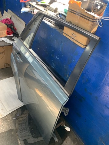 60409AJ1009P Subaru Двері пасажирські задні праві