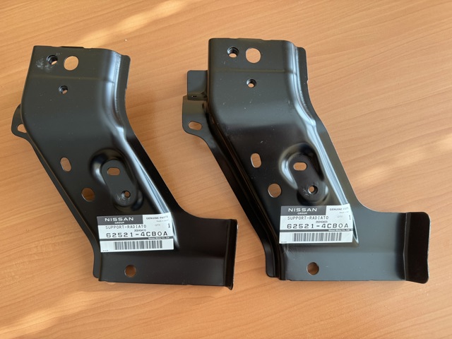 Купити 625214CB0A Nissan/Infiniti Кронштейн радіатора лівий