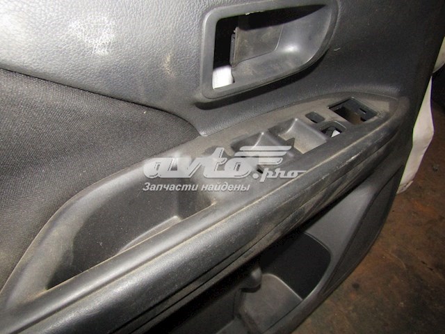Купити 7221B569XA Mitsubishi 