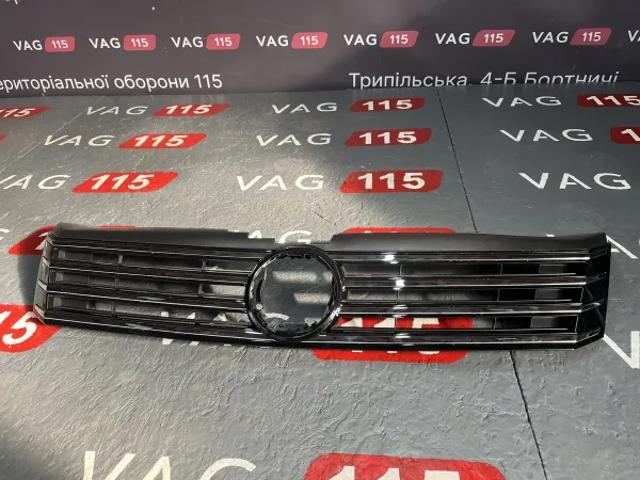 95D105 Polcar Решітка радіатора