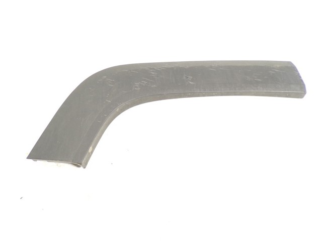 Молдинг заднього правого крила Chrysler 735599035 ціна, від 36.05 USD
