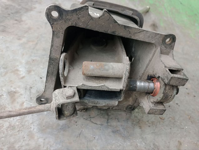  701711025A VAG