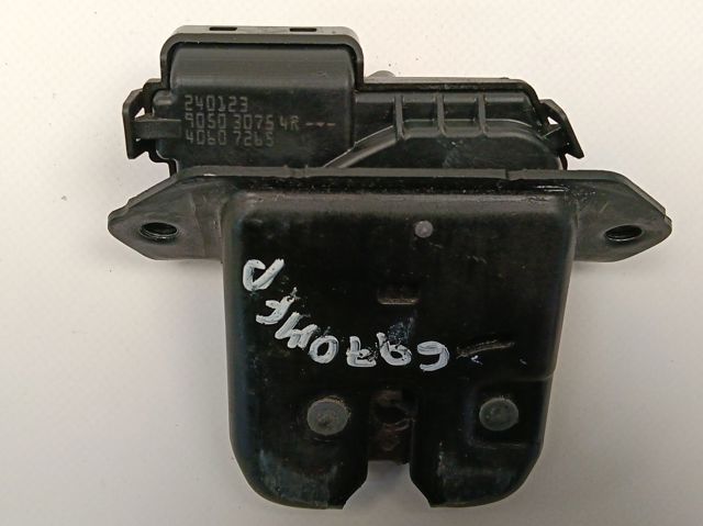 905030754R Nissan/Infiniti Замок п'ятих дверей