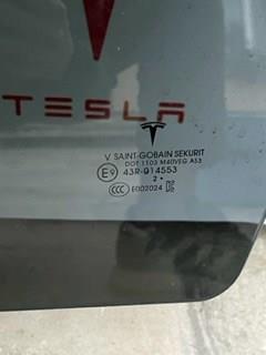  149550600B Tesla