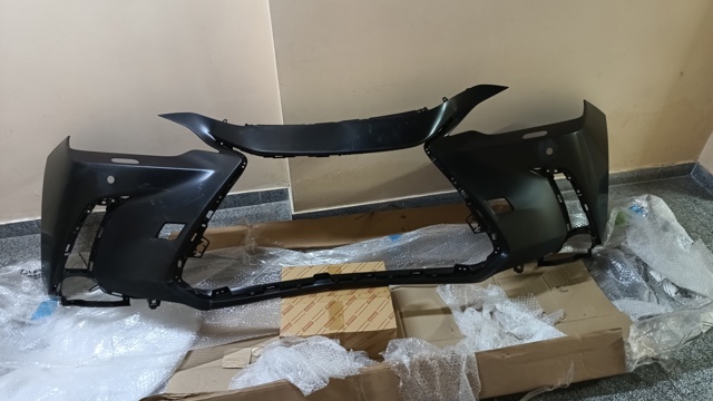 Бампер на авто Signeda PTY04748BA ціна, від 126.69 USD