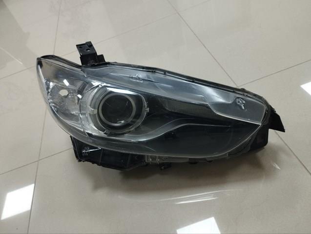 Фара права GHR451030 Mazda
