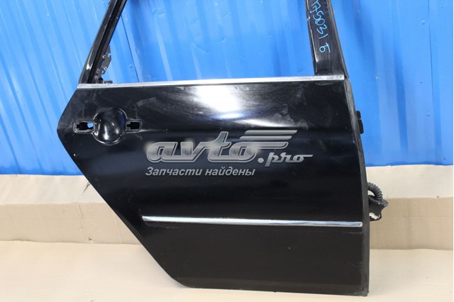 H210MEG0MA Nissan/Infiniti Двері пасажирські задні праві
