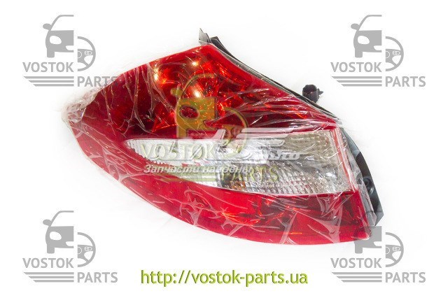Фара передня права Chery A133772020