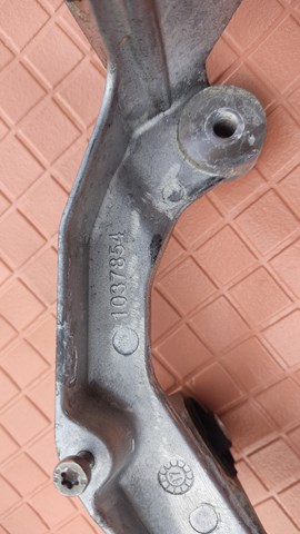  1037854 Tesla