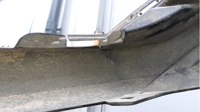Купити 521290E070 Toyota Накладка бампера переднього