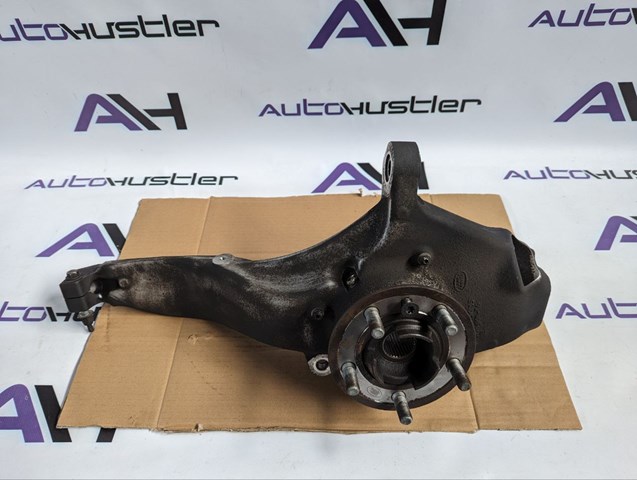 Купити LR099019 Land Rover Цапфа поворотного кулака