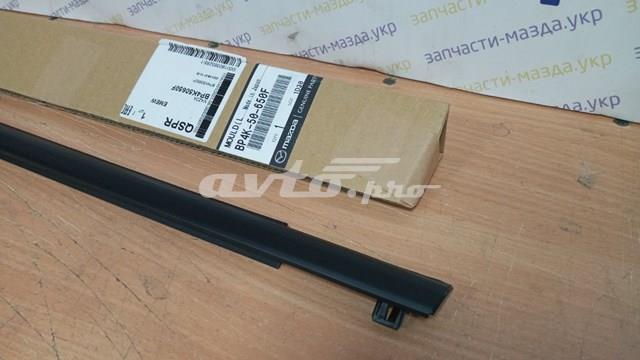 Ущільнювач скла дверей передніх зовнішній (планка) Mazda BP4K50650F