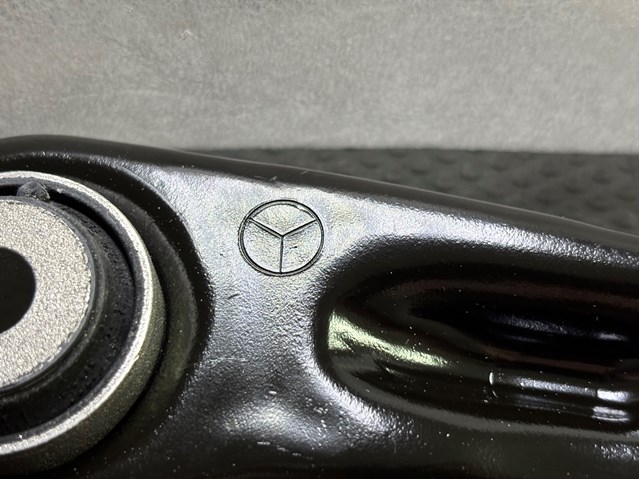 Купити A1673503800 Mercedes Важіль/тяга задньої підвіски подовжній верхній, правий