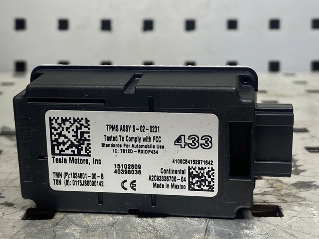  103460100B Tesla