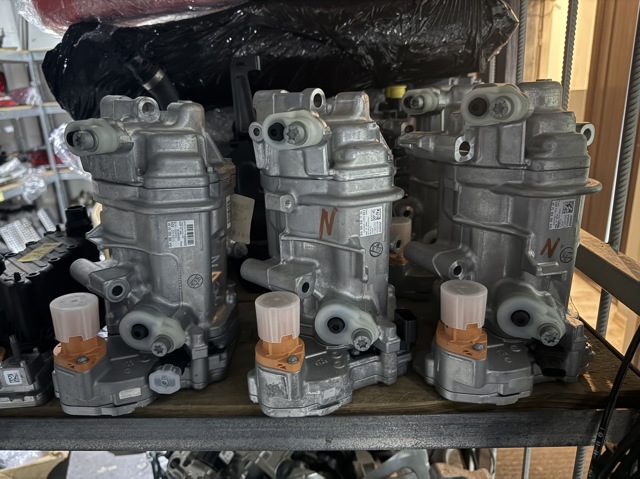 A0008307704 Mercedes Компресор холодоагенту