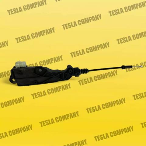 Трос відкривання капота Tesla Motors 109879000D