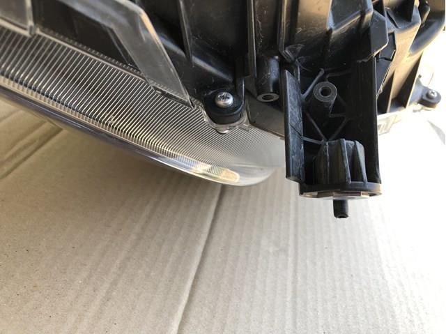 8118542A33 Toyota Фара дальнього світла в зборі