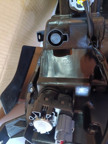 Купити KSD651040 Mazda Основна фара в зборі ліва