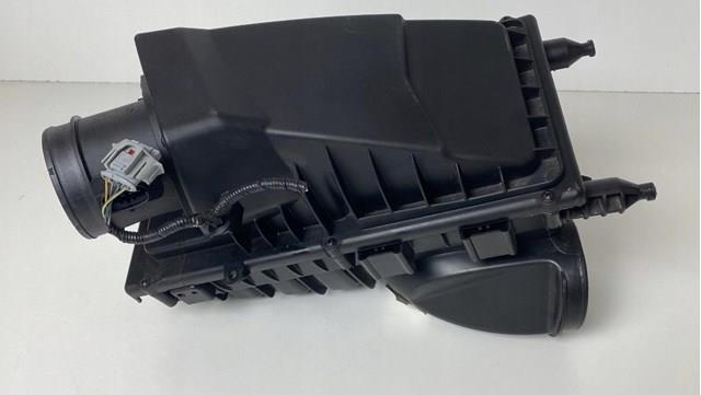 Корпус повітряного фільтра, лівий Land Rover LR095546 ціна, від 190.68 USD