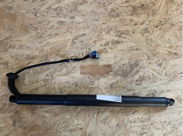 Амортизатор багажника TQ31004 Tqparts