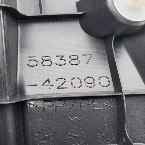  Toyota 5838742090