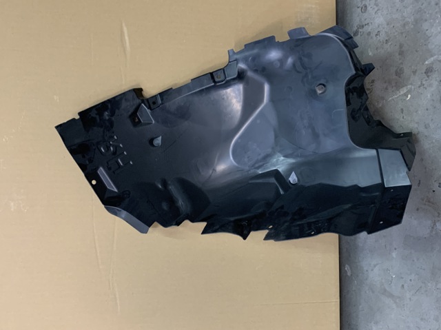 Купити LR127161 Land Rover Підкрилок переднього крила, правий передній