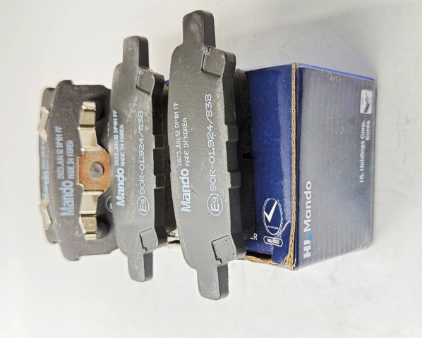 Задні гальмівні колодки Mando RMPM07 ціна, від 18.82 USD